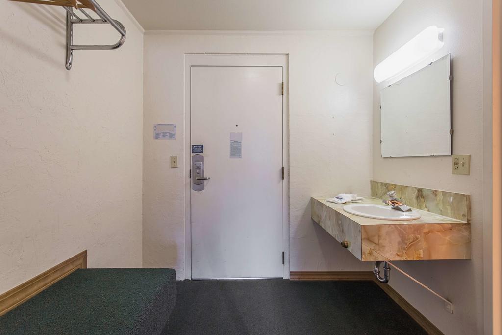 Budget Inn Missoula East Eksteriør bilde